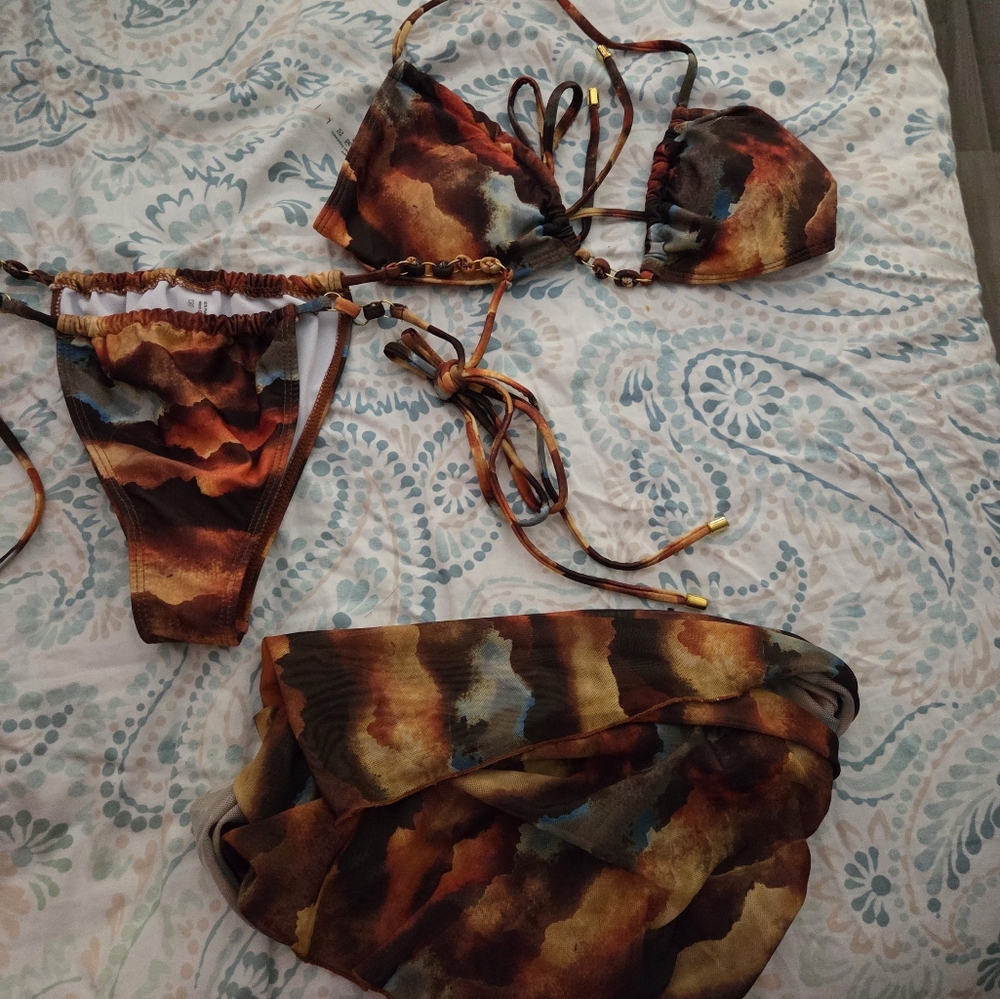 SHEIN Multicolor Bikini Set - Picture 2 of 2